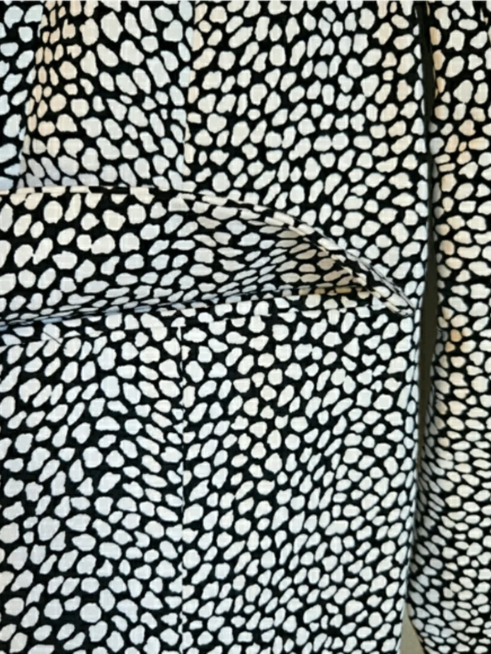 Lane Bryant Black and White Printed Blazer, Modernist Collection. Size 26